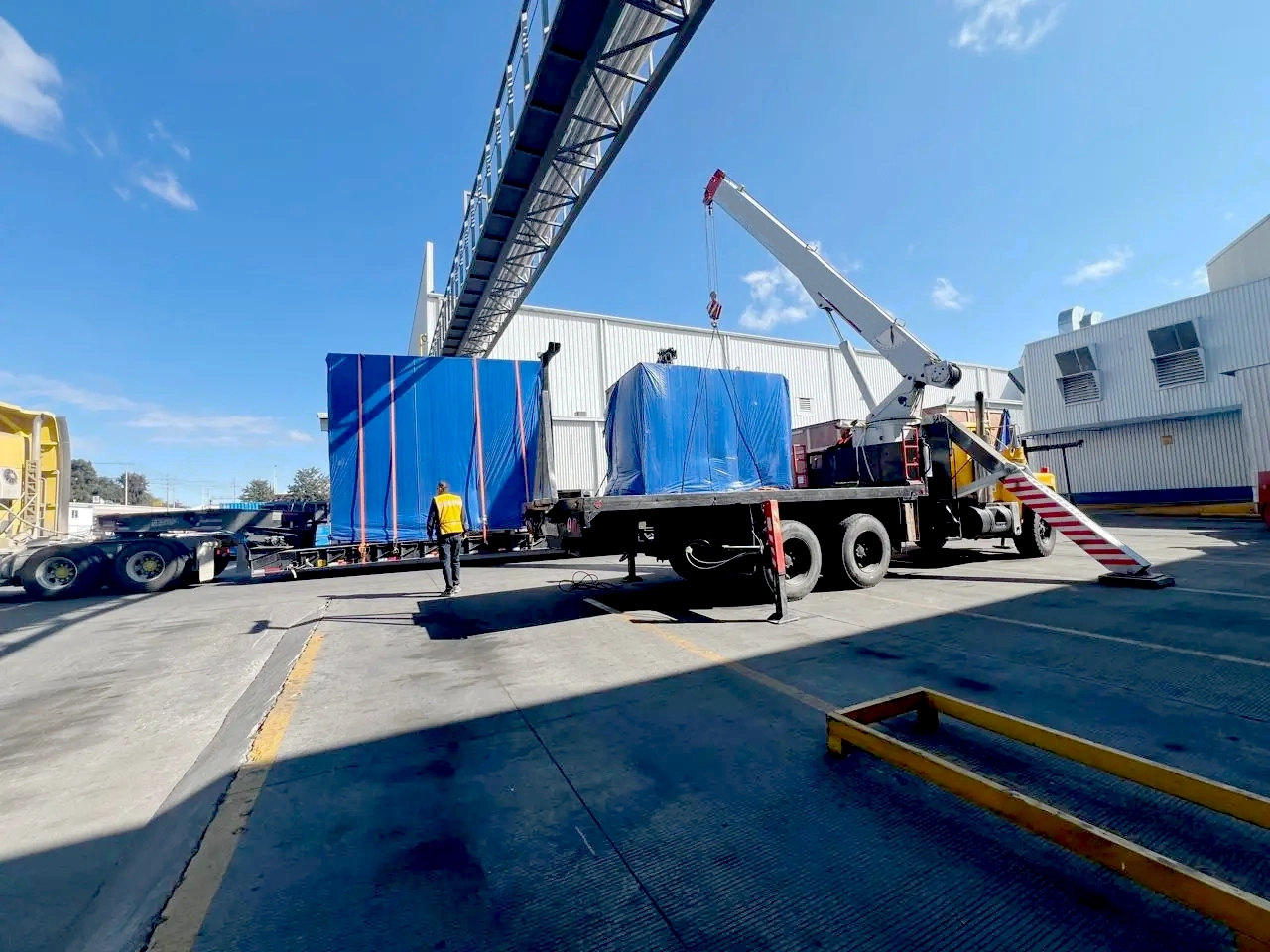 Equipamiento y maniobras industriales